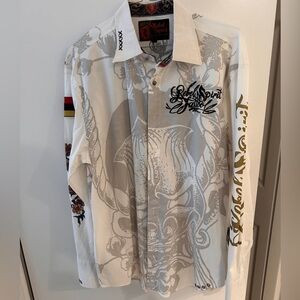 Rebel Spirit Men's White and Black Graphic Shirt